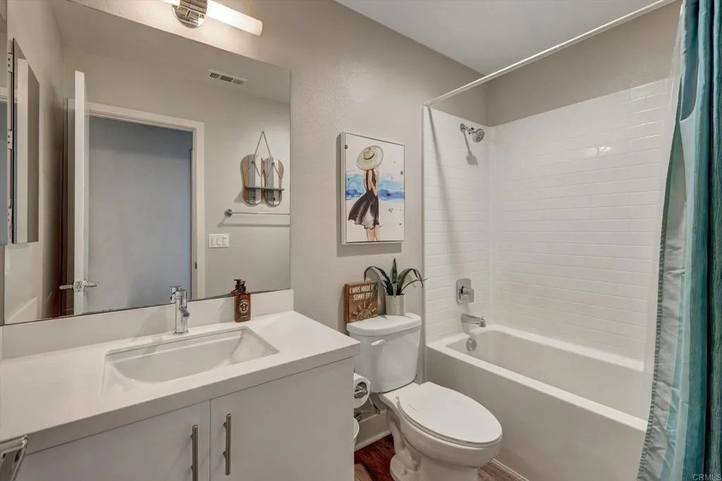 1570 Vista Del Mar Way 4, Oceanside, California 92054 home-pic-22