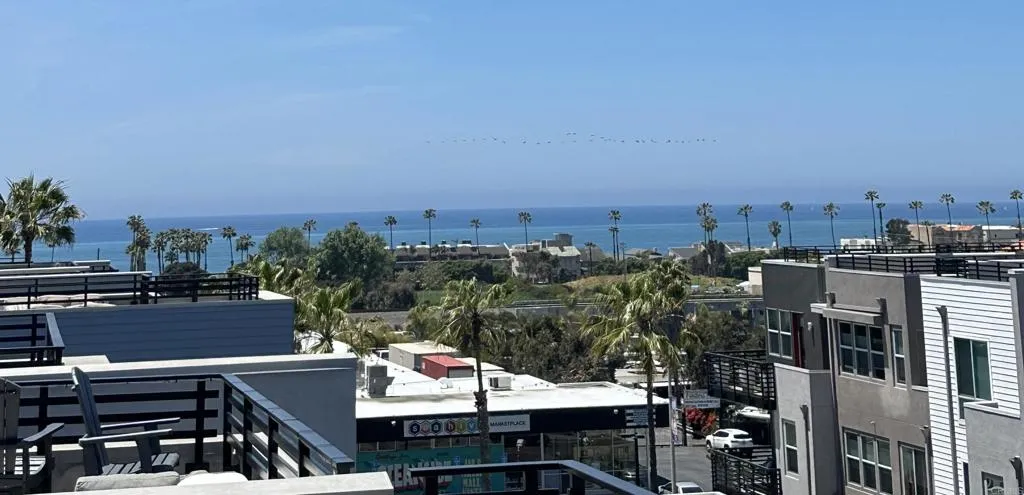 1570 Vista Del Mar Way 4, Oceanside, California 92054 home-pic-35