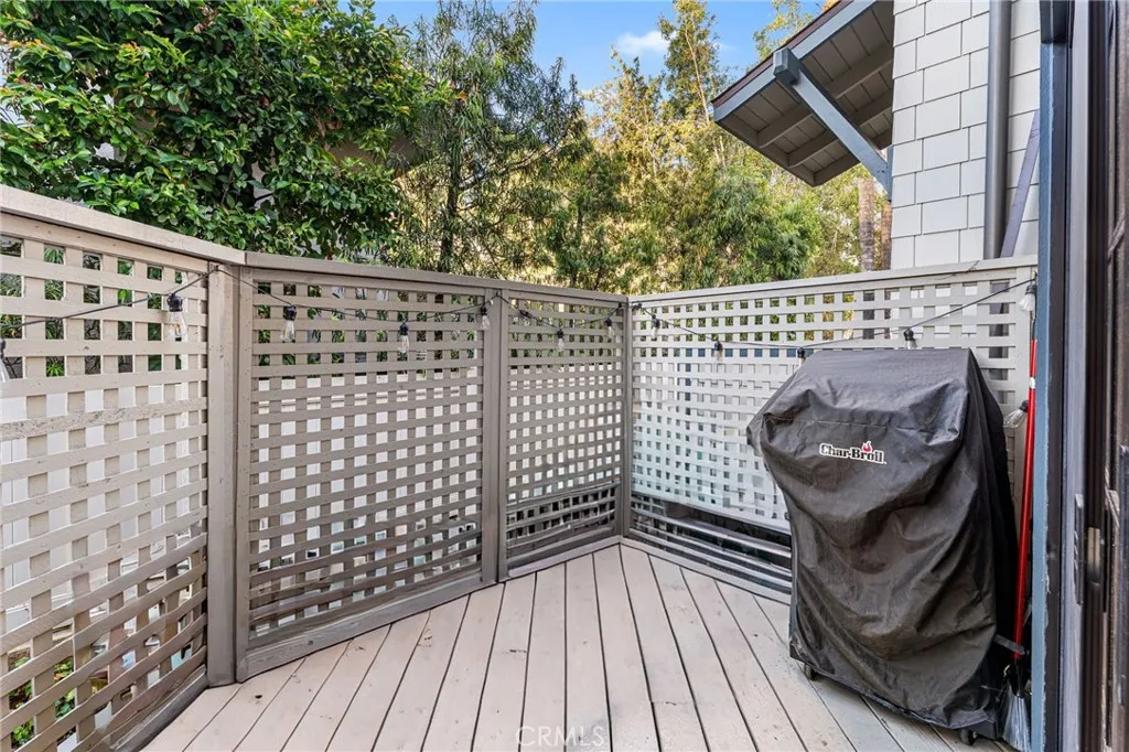 515 S Madison Avenue 2, Pasadena, California 91101 home-pic-32