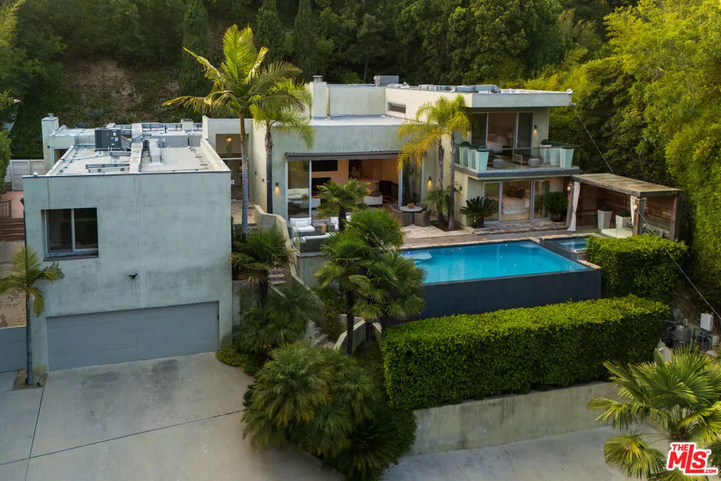 2731 Hutton Drive, Beverly Hills, California 90210 home-pic-29