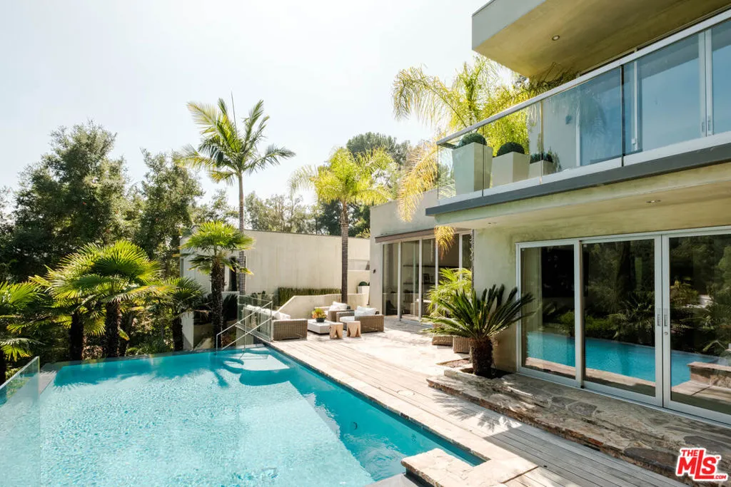 2731 Hutton Drive, Beverly Hills, California 90210 home-pic-8