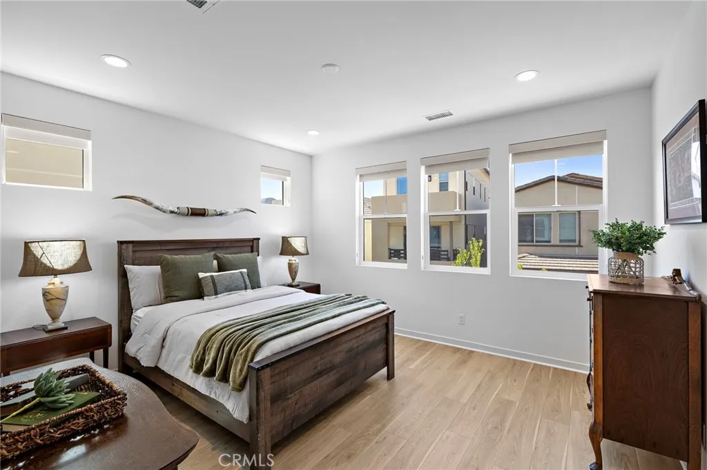 331 Harvest Drive, Rancho Mission Viejo, California 92694 home-pic-16