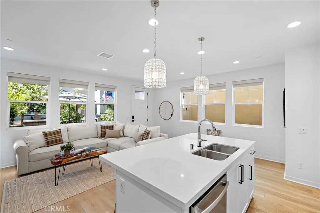 331 Harvest Drive, Rancho Mission Viejo, California 92694 home-pic-10