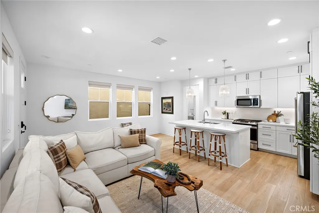 331 Harvest Drive, Rancho Mission Viejo, California 92694 home-pic-9