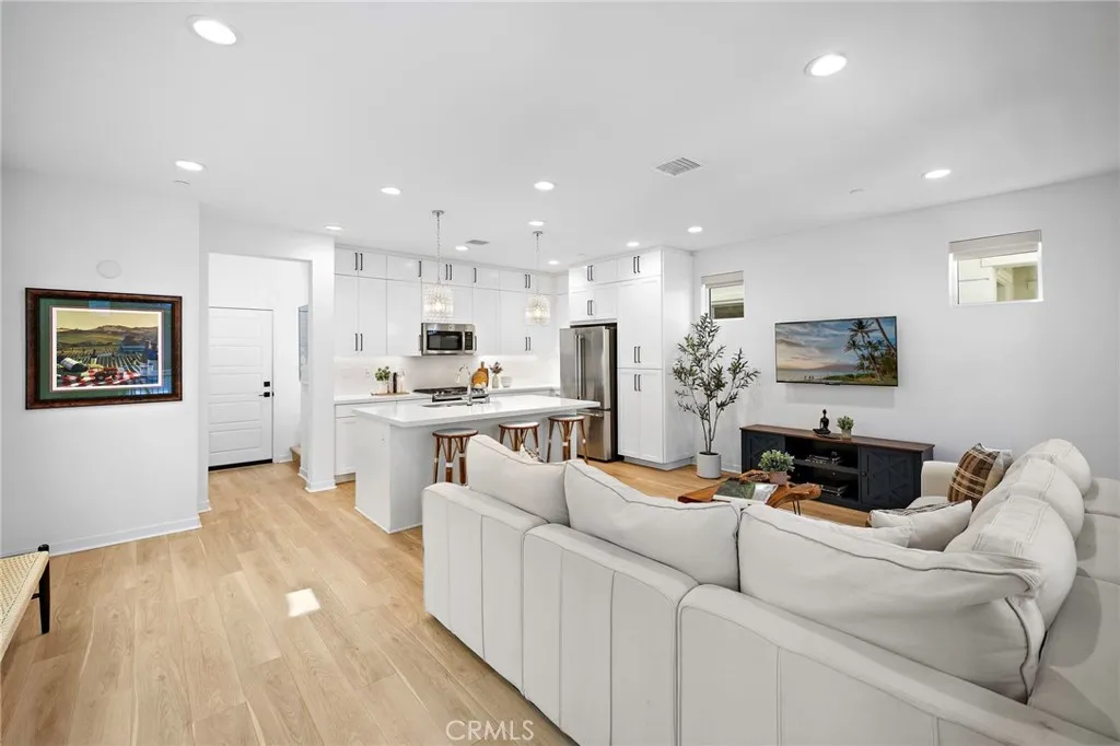331 Harvest Drive, Rancho Mission Viejo, California 92694 home-pic-6