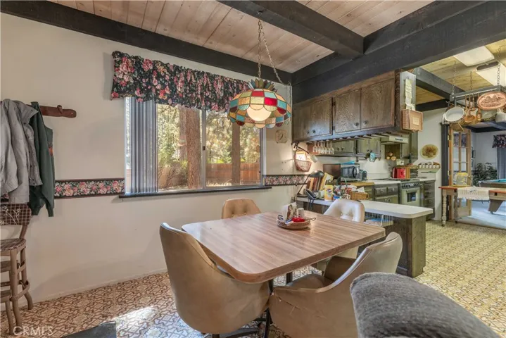 41819 41819 Chalet, Big Bear Lake, California 92315