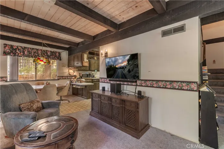 41819 41819 Chalet, Big Bear Lake, California 92315