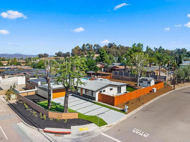 8211 Fanita Drive, Santee, California 92071