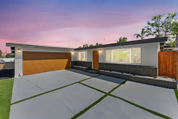 8211 Fanita Drive, Santee, California 92071