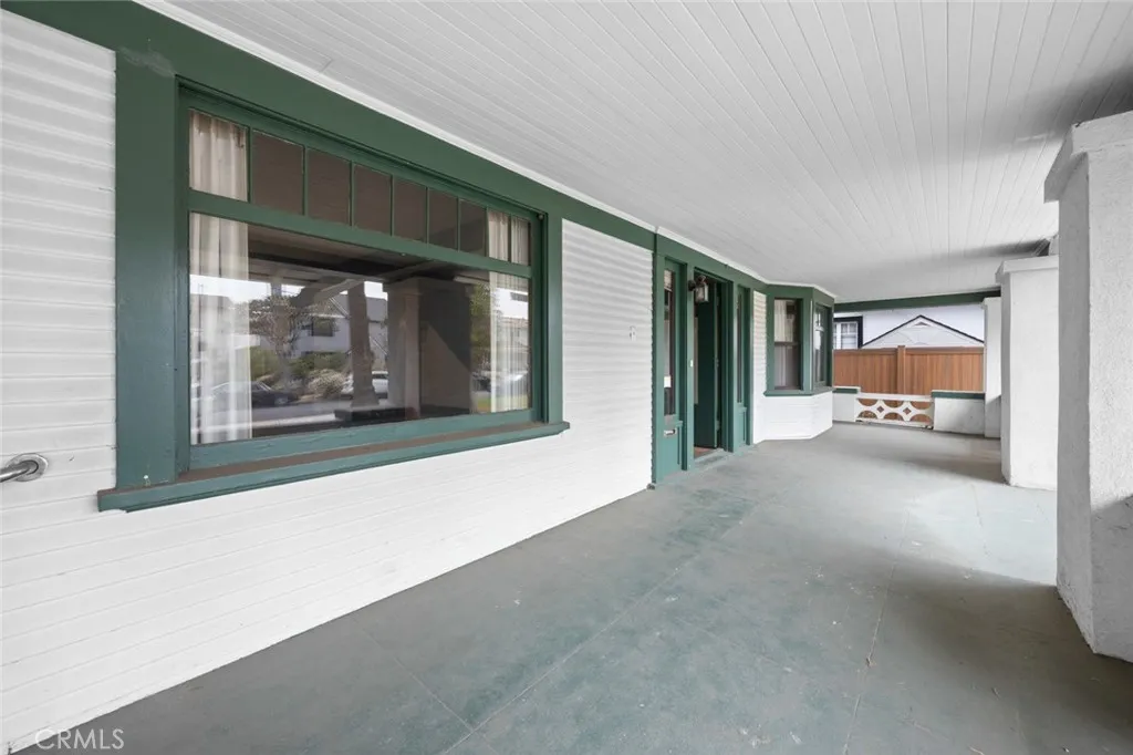 1931 1931 Buckingham, Los Angeles, California 90016 home-pic-9