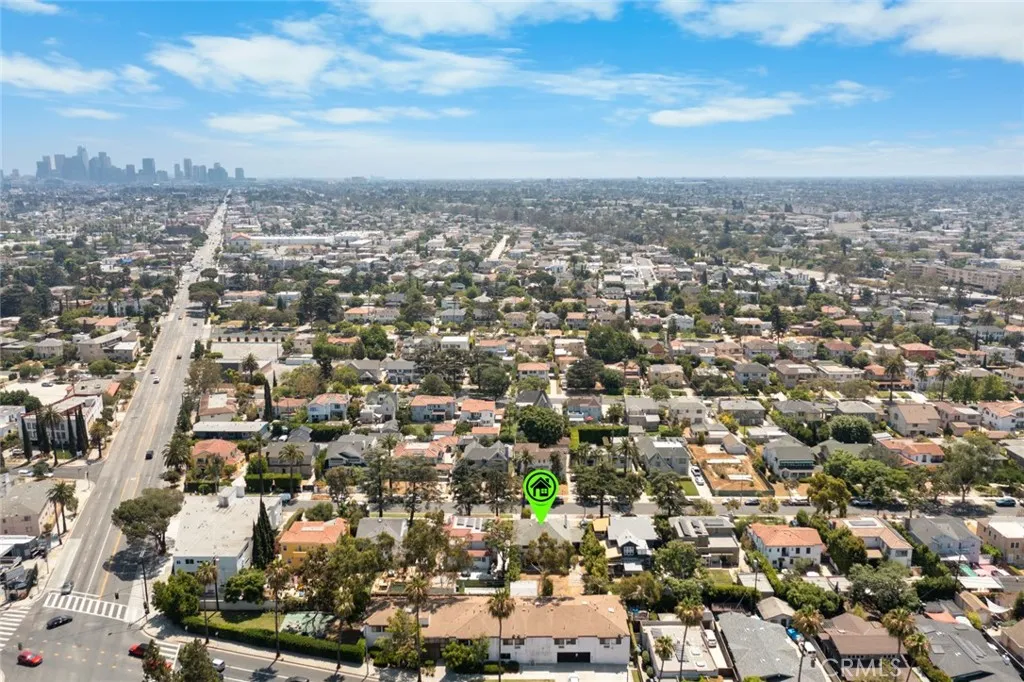 1931 1931 Buckingham, Los Angeles, California 90016 home-pic-19
