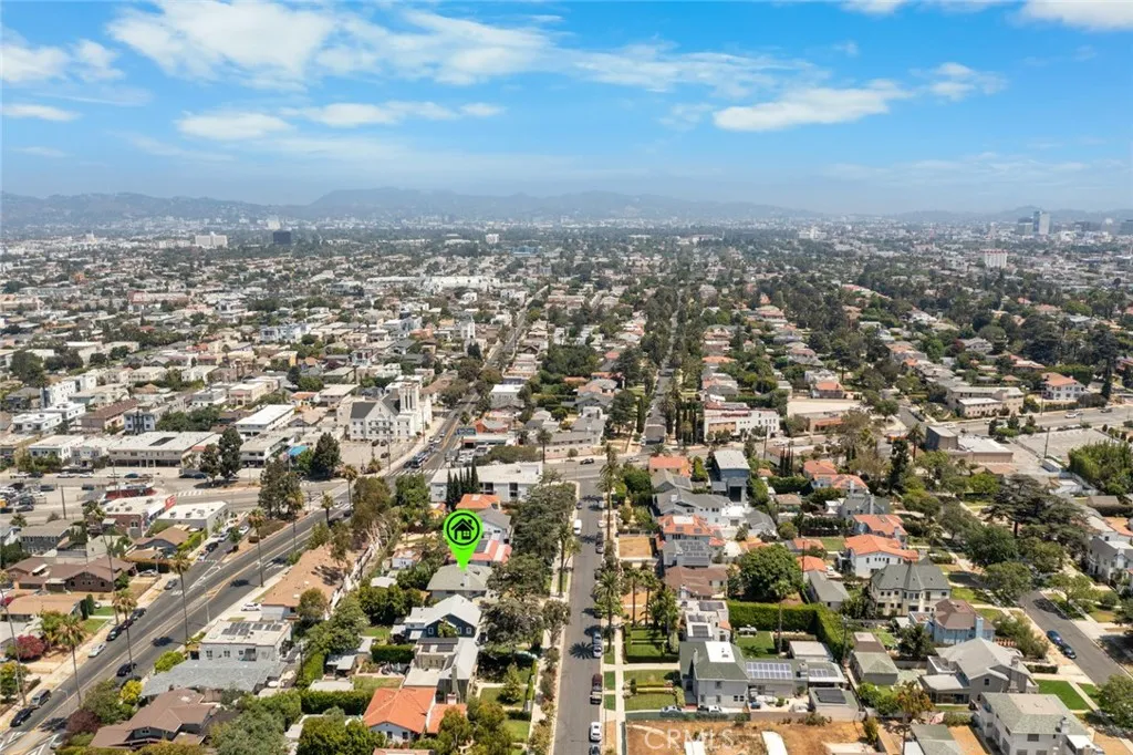 1931 1931 Buckingham, Los Angeles, California 90016 home-pic-21