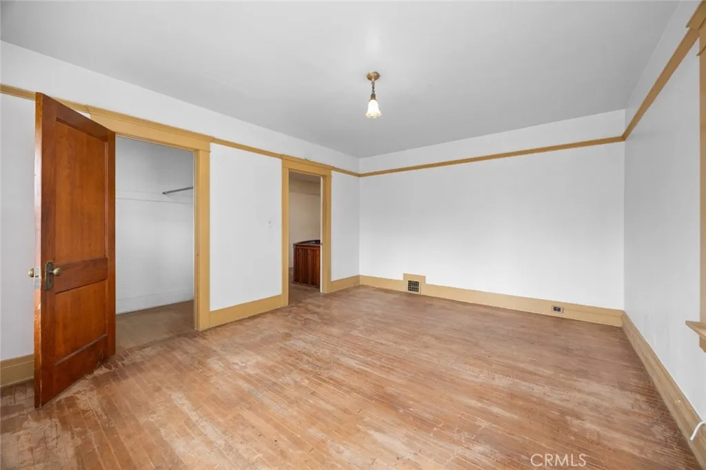 1931 1931 Buckingham, Los Angeles, California 90016 home-pic-24