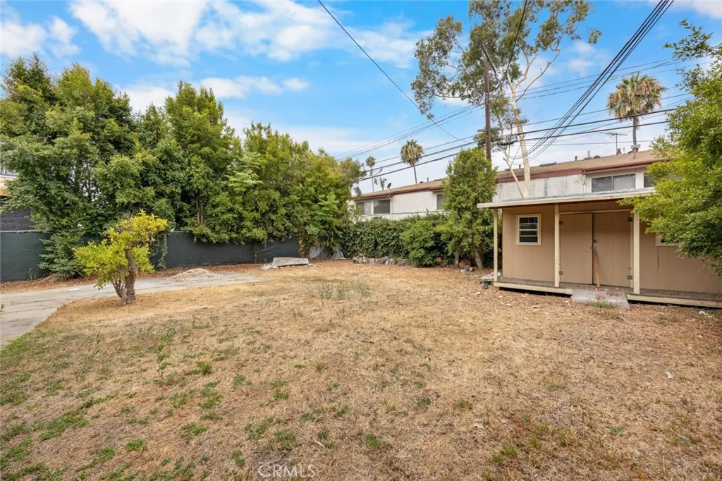 1931 1931 Buckingham, Los Angeles, California 90016 home-pic-2