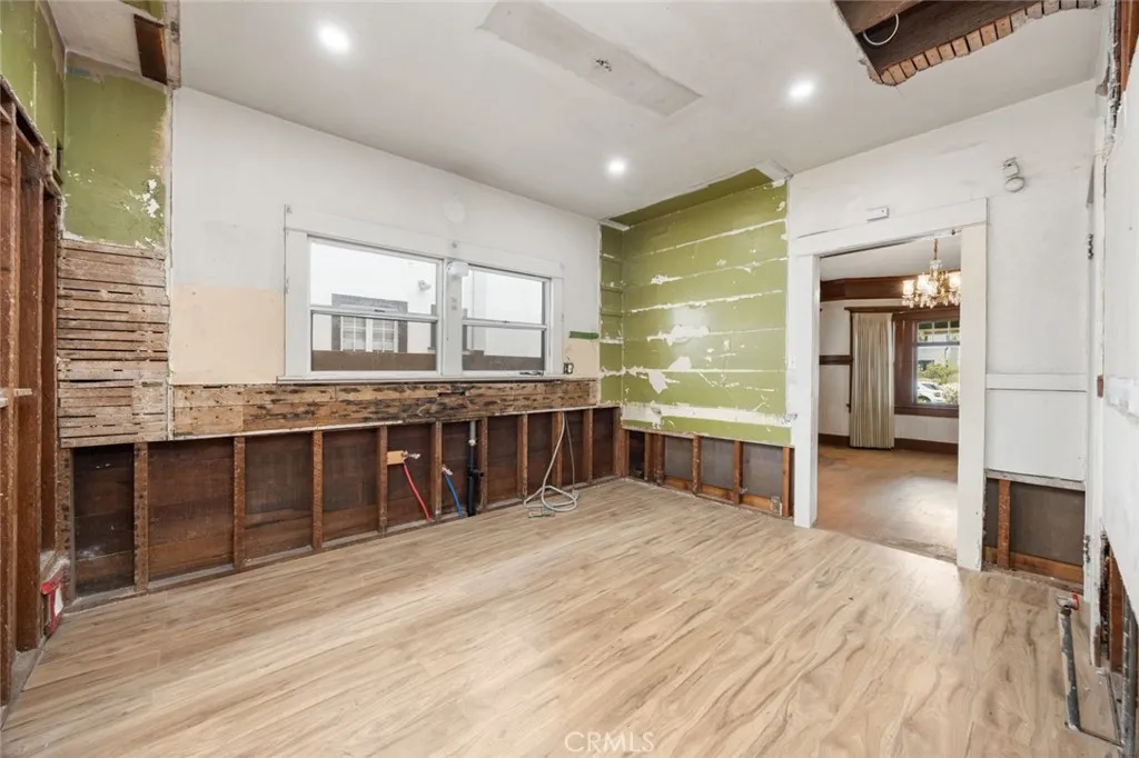 1931 1931 Buckingham, Los Angeles, California 90016 home-pic-35