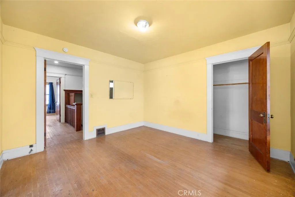 1931 1931 Buckingham, Los Angeles, California 90016 home-pic-37