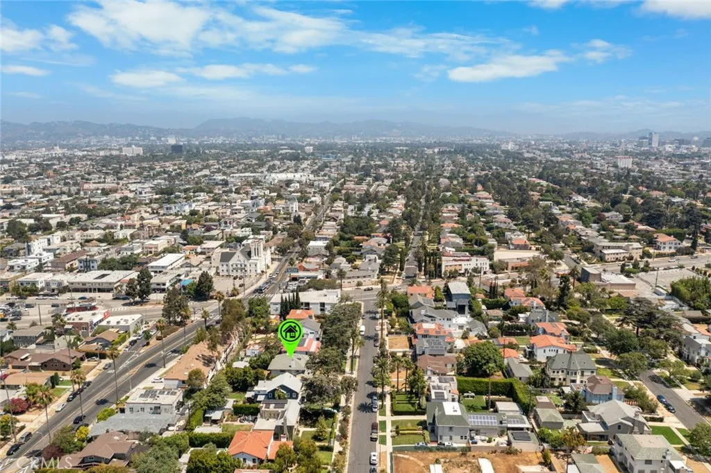 1931 1931 Buckingham, Los Angeles, California 90016 home-pic-7