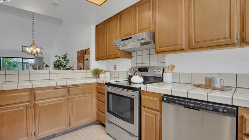 39943 Parada St B, Newark, California 94560