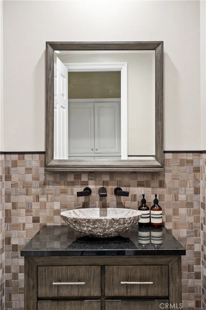 14903 Live Oak Springs Canyon Road, Canyon Country, California 91387 home-pic-36