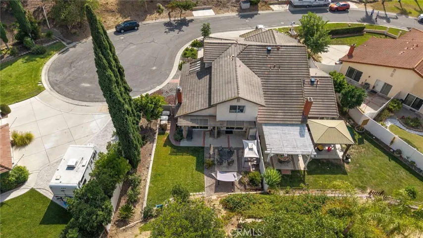 Cut-de-sac home