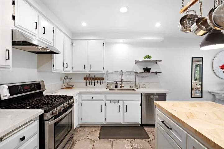 New quartz coutertops