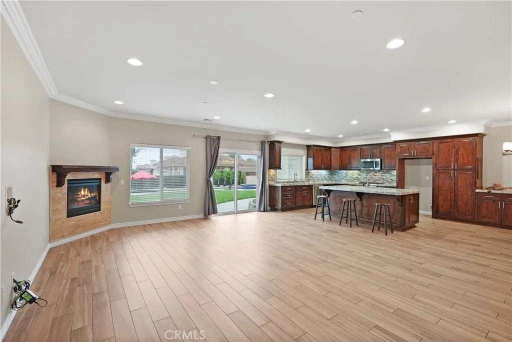 1018 W 15th Street, Upland, California 91786 home-pic-7