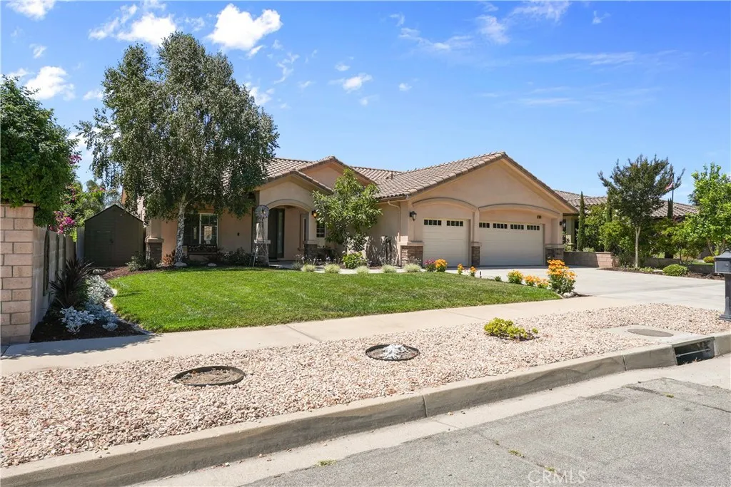 1018 W 15th Street, Upland, California 91786 home-pic-70