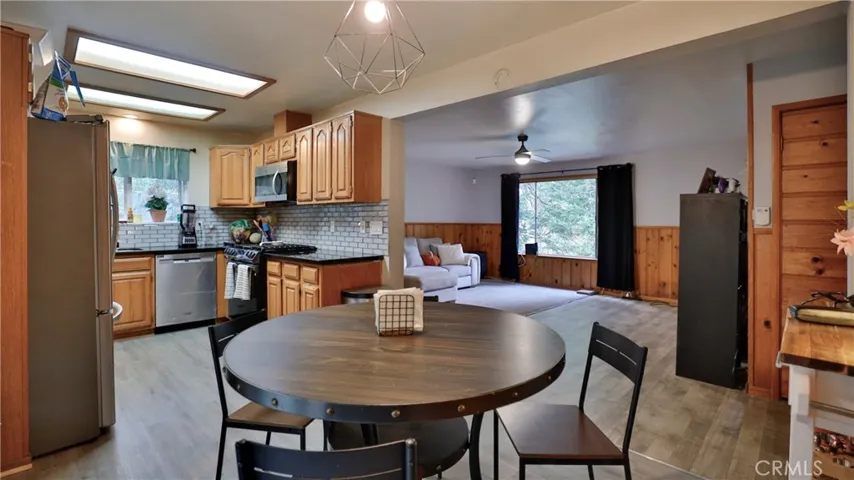 23747 Bowl Road, Crestline, California 92325