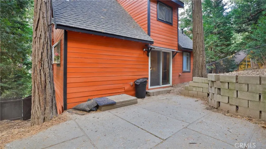 23747 Bowl Road, Crestline, California 92325