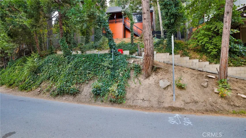 23747 Bowl Road, Crestline, California 92325