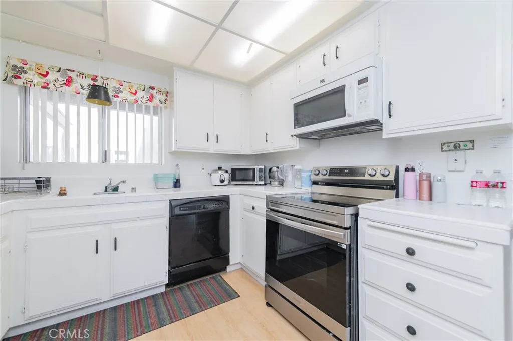 3244 San Amadeo 2c, Laguna Woods, California 92637 home-pic-10