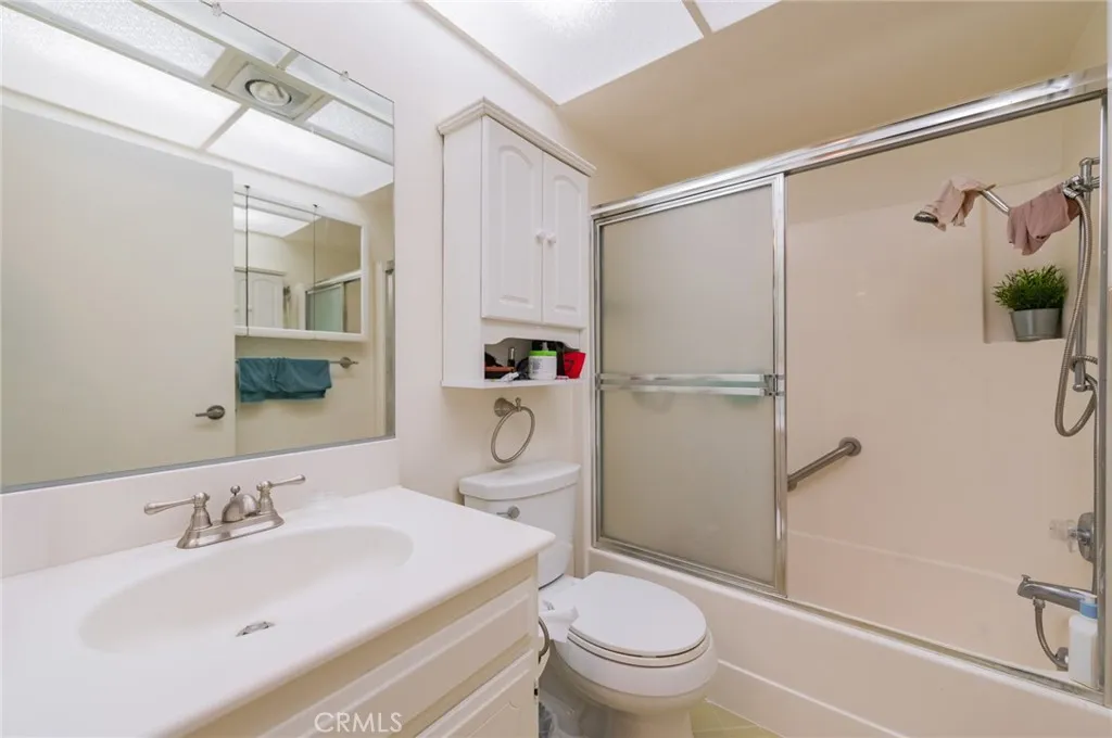 3244 San Amadeo 2c, Laguna Woods, California 92637 home-pic-14
