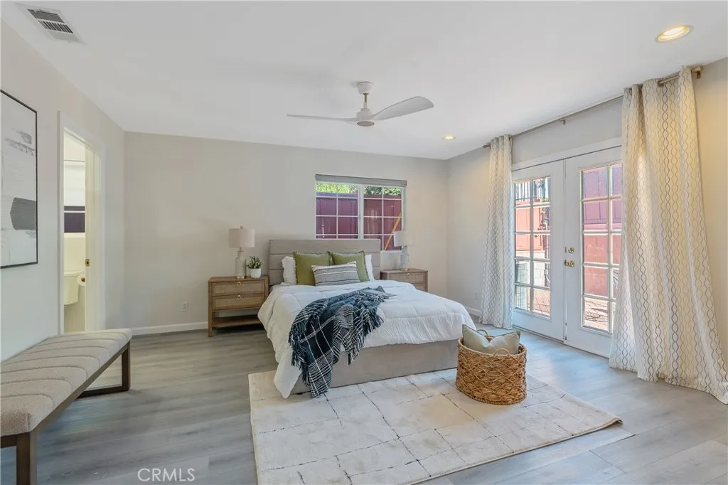 2747 El Caminito, La Crescenta, California 91214 home-pic-17
