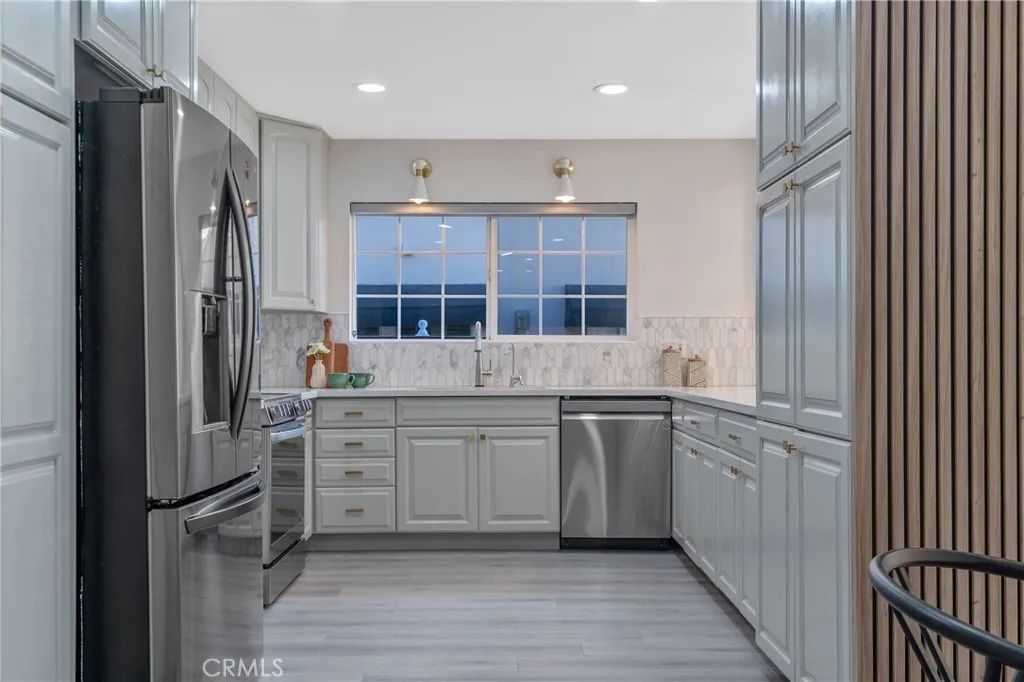 2747 El Caminito, La Crescenta, California 91214 home-pic-12