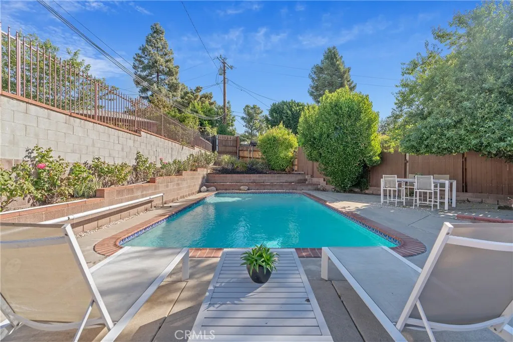 2747 El Caminito, La Crescenta, California 91214 home-pic-27