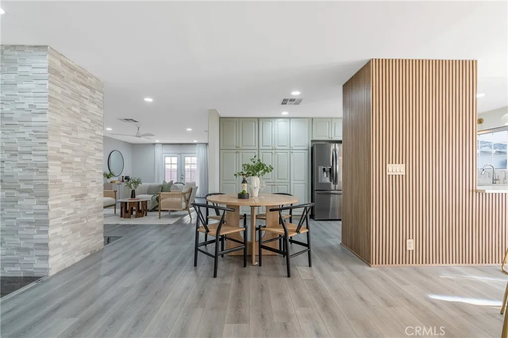 2747 El Caminito, La Crescenta, California 91214 home-pic-11