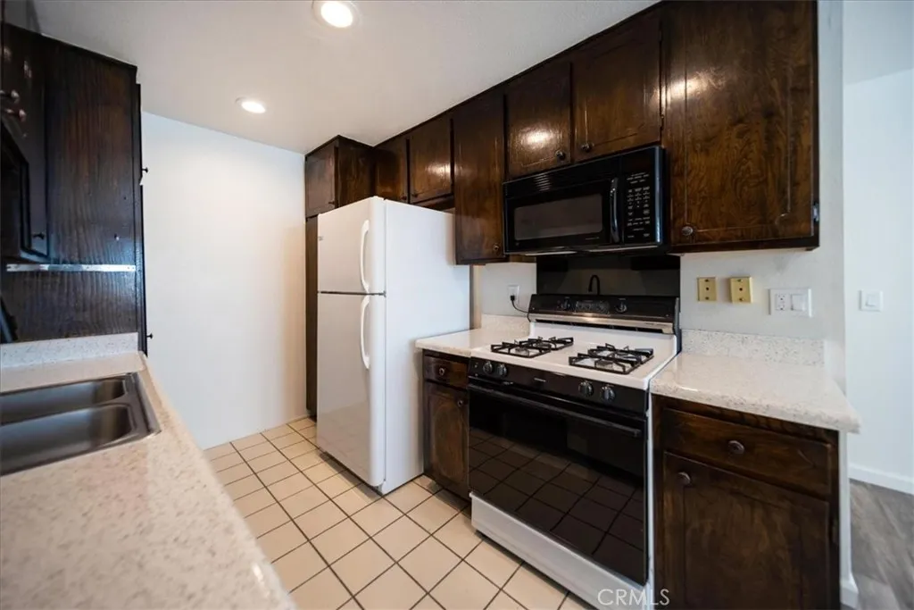 556 D Street, Upland, California 91786 home-pic-11
