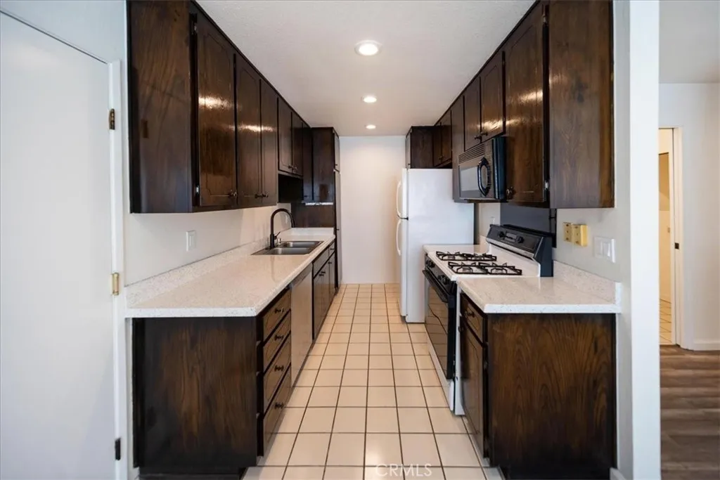 556 D Street, Upland, California 91786 home-pic-10