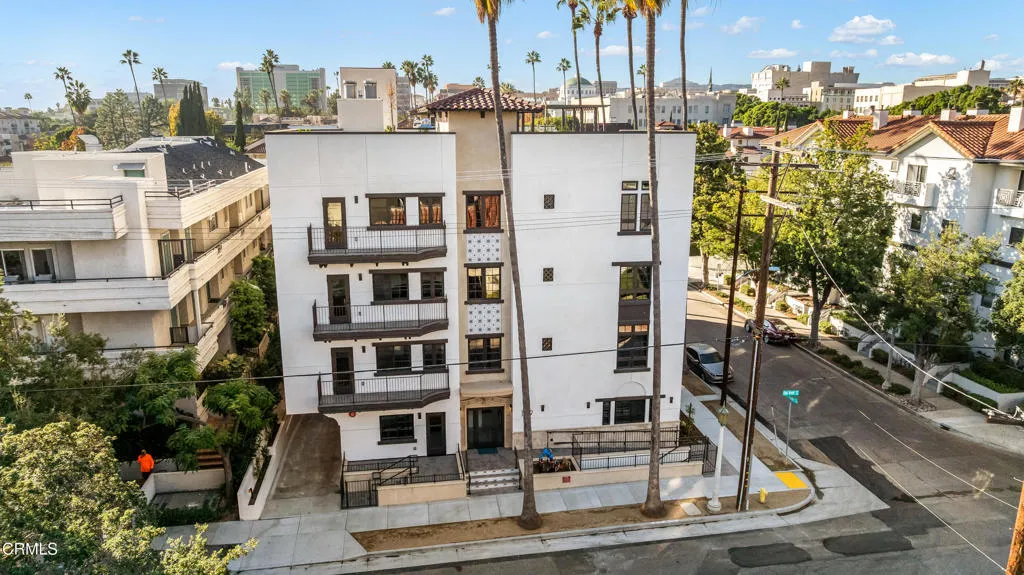 139 S Oak Knoll Avenue 202, Pasadena, California 91101 home-pic-2