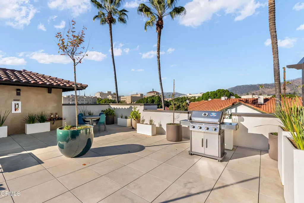 139 S Oak Knoll Avenue 202, Pasadena, California 91101 home-pic-34