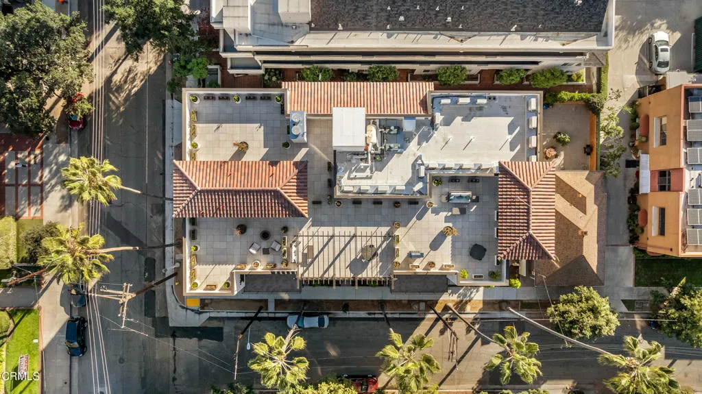 139 S Oak Knoll Avenue 202, Pasadena, California 91101 home-pic-4