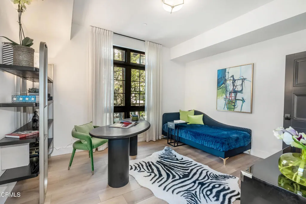 139 S Oak Knoll Avenue 202, Pasadena, California 91101 home-pic-17