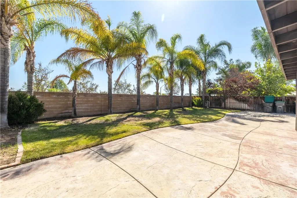 37068 Edgemont, Murrieta, California 92563 home-pic-19