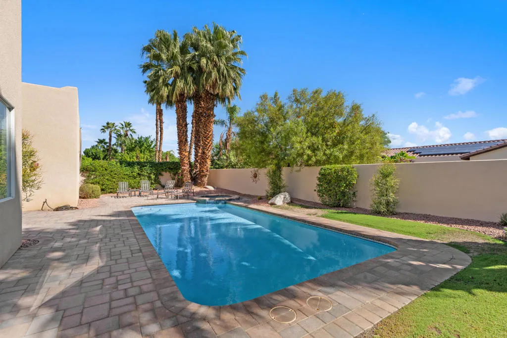 42 Marricopa Court, Palm Desert, California 92211 home-pic-32