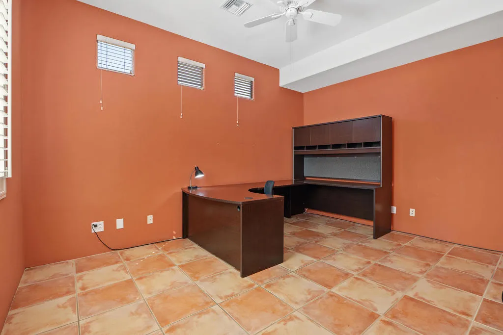 42 Marricopa Court, Palm Desert, California 92211 home-pic-26