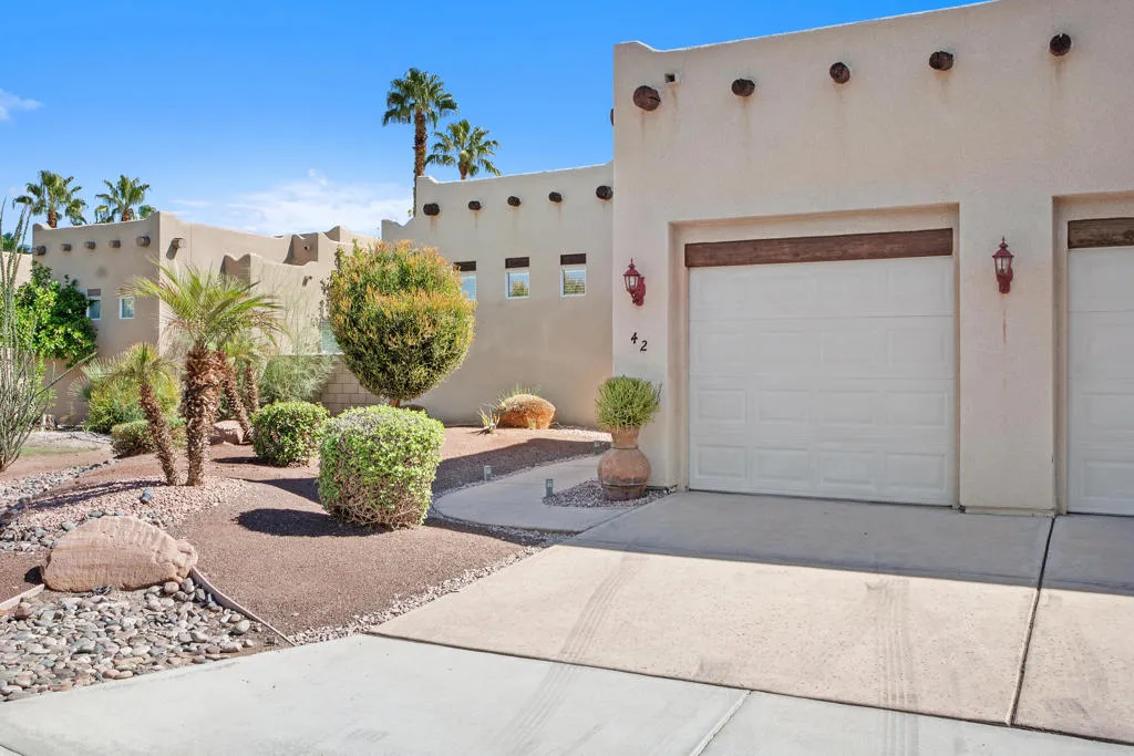 42 Marricopa Court, Palm Desert, California 92211 home-pic-8