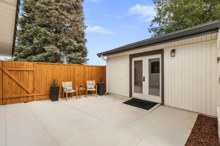 19522 Via Real Drive, Saratoga, California 95070