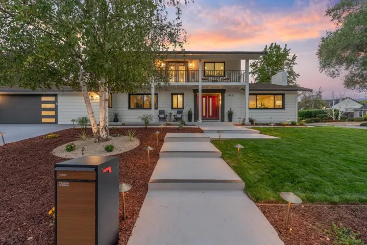 19522 Via Real Drive, Saratoga, California 95070