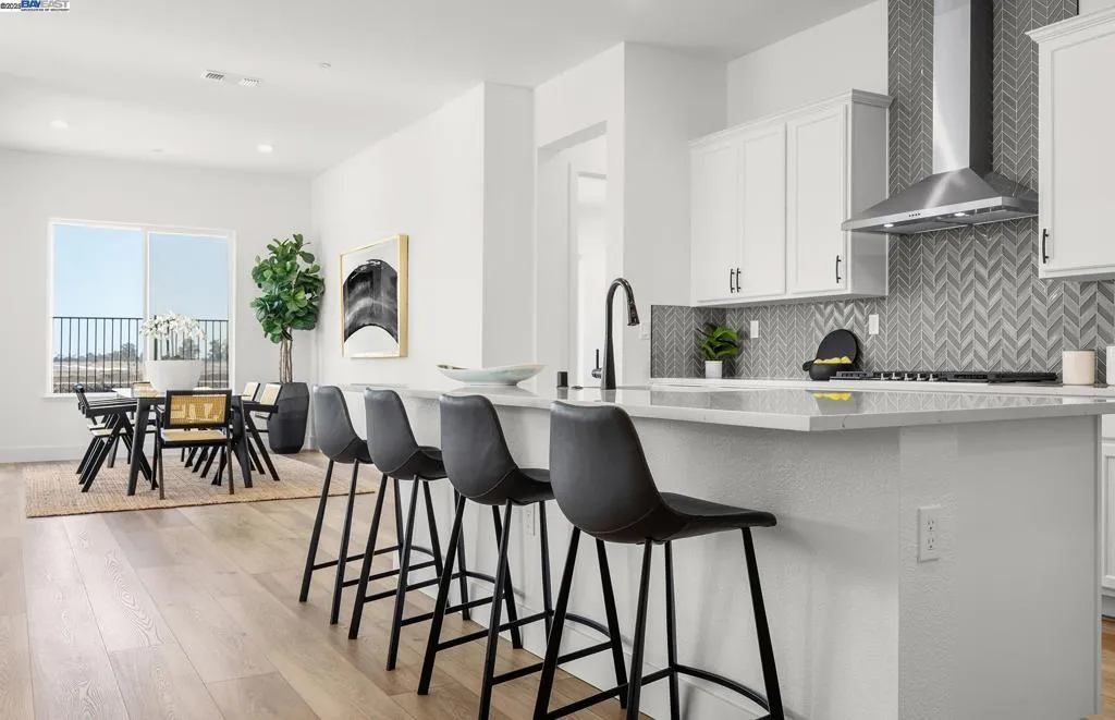 554 Lee Loop, Discovery Bay, California 94505 home-pic-12