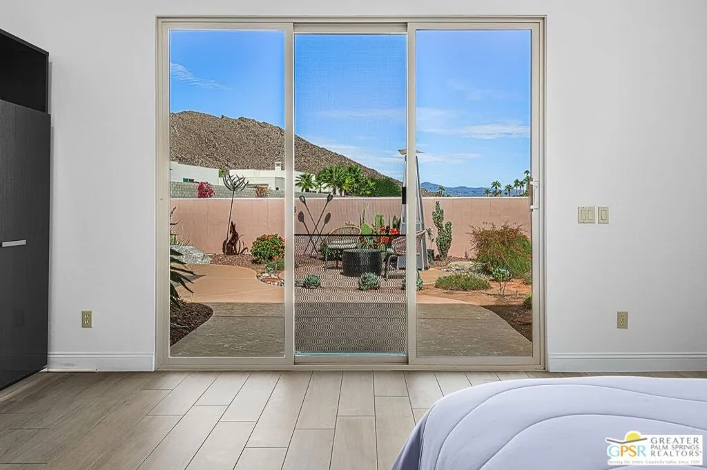 316 Big Canyon Drive, Palm Springs, California 92264 home-pic-16